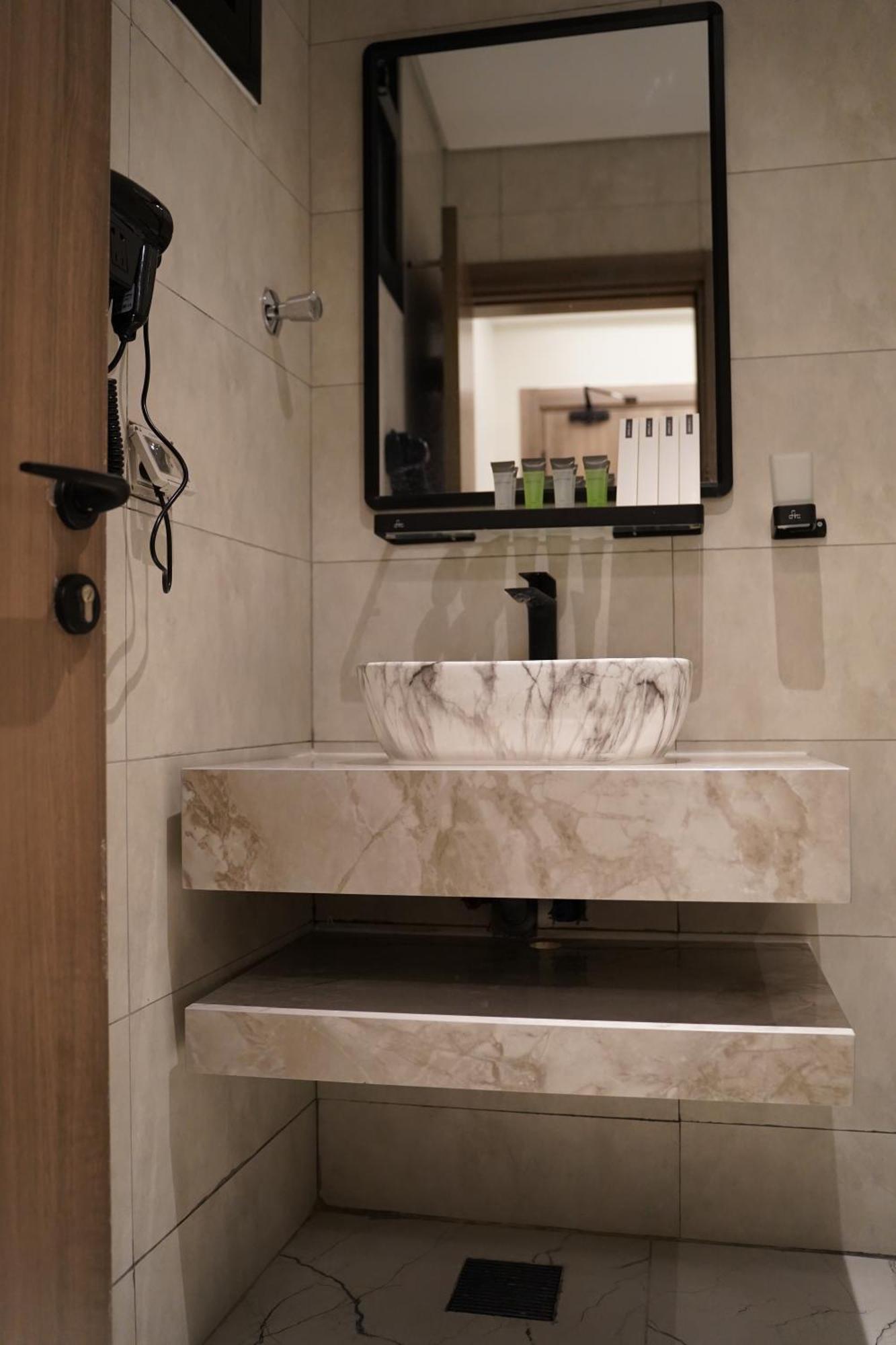 Apartmán Lavenue Resthouse Nazvá Exteriér fotografie